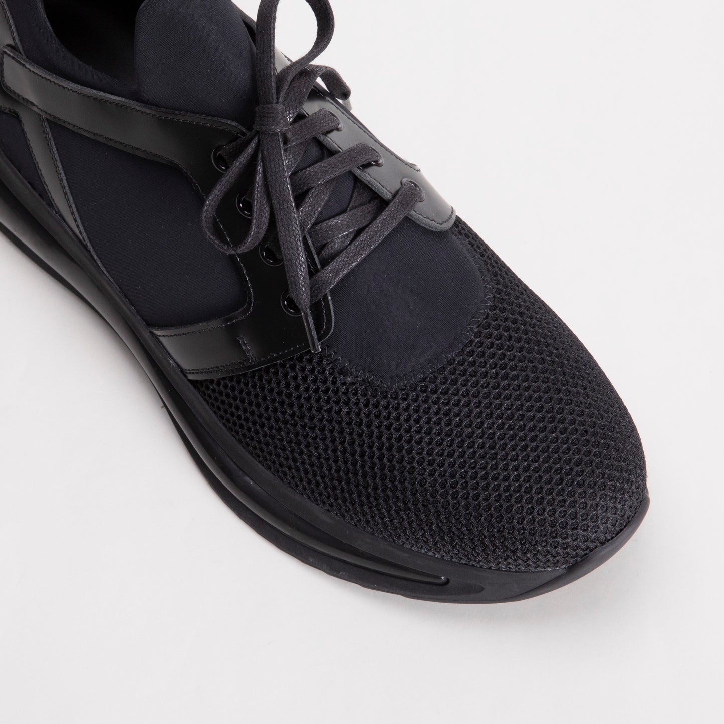 Trust Shoes D2535 Leather Men’s Sneaker - Black