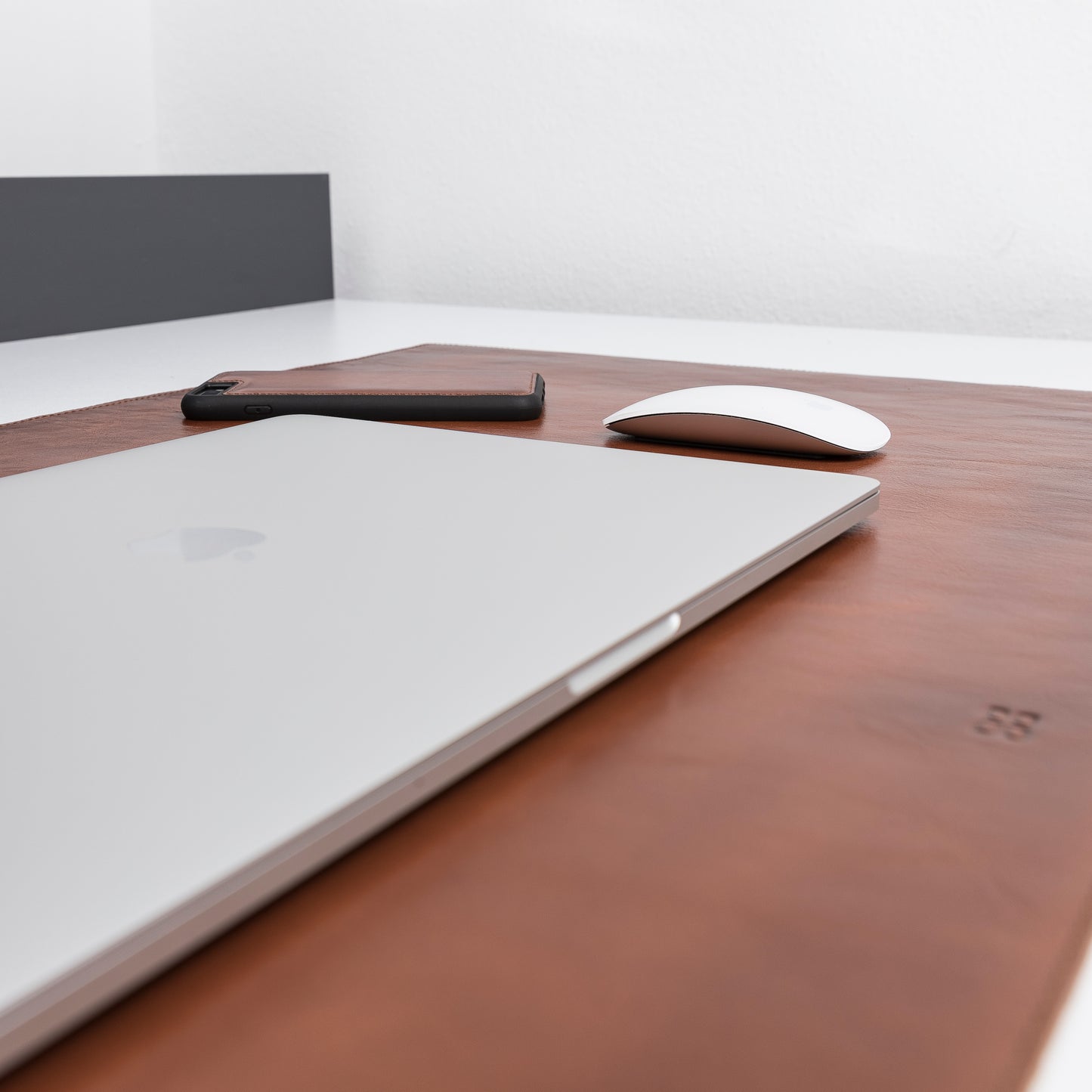 Axion Natural Leather Desk Mat