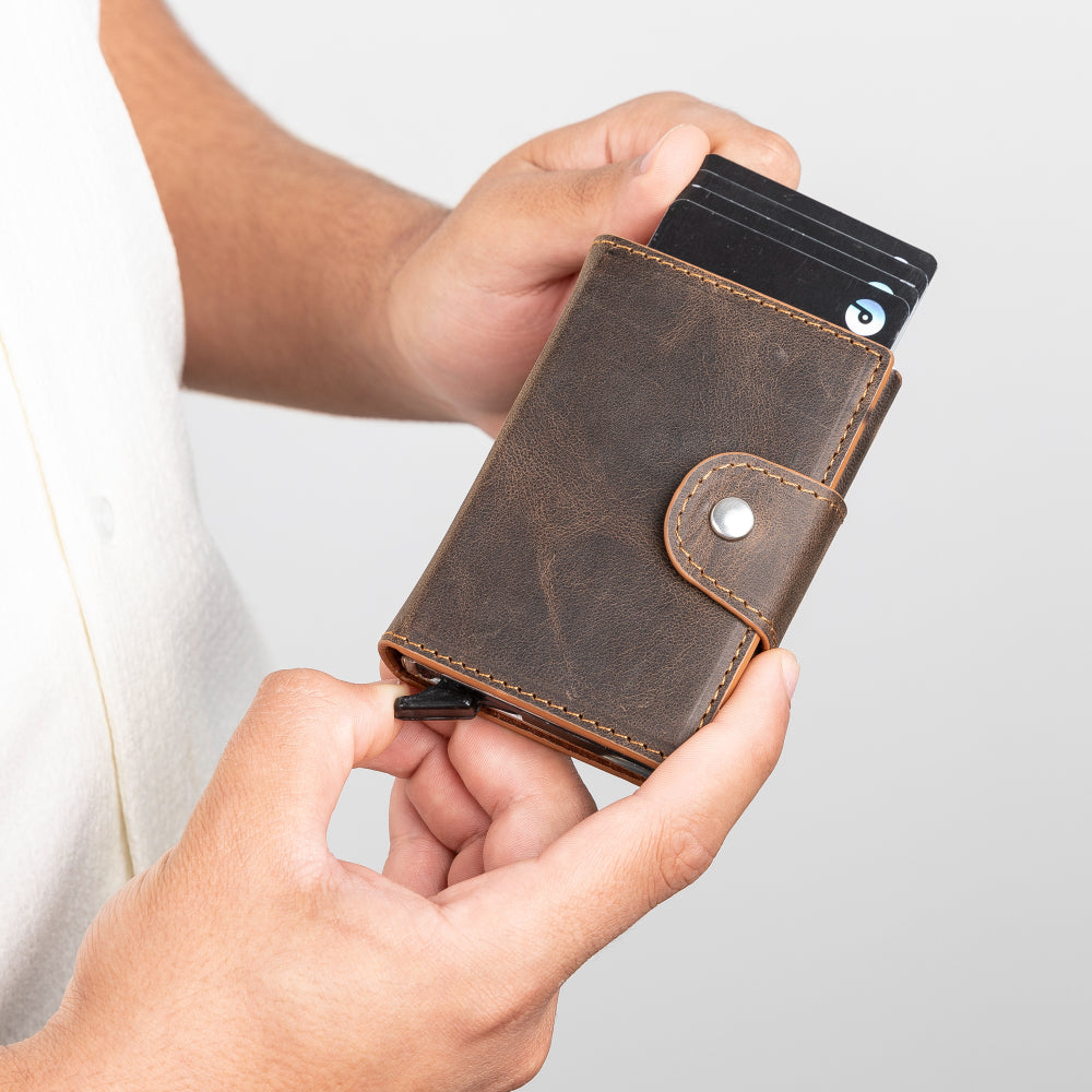 Mondello Leather Detachable Card Holder