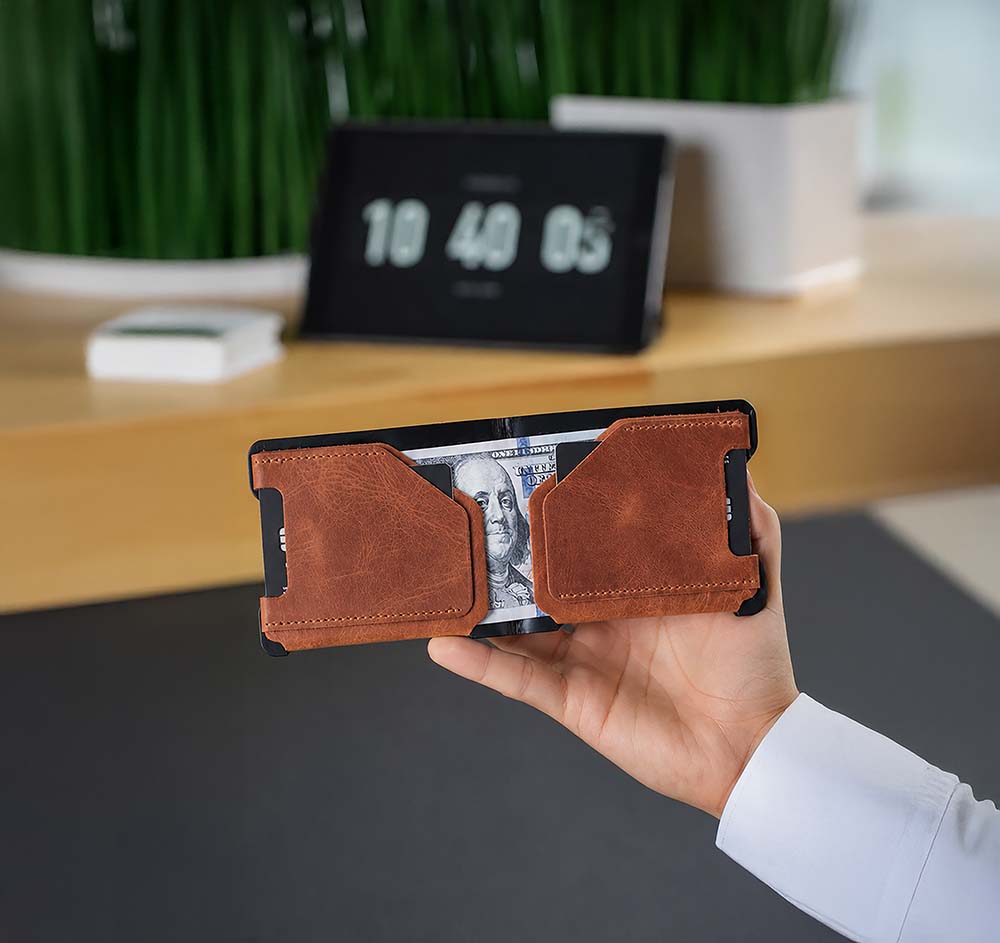 Valdes Leather Men's Wallet