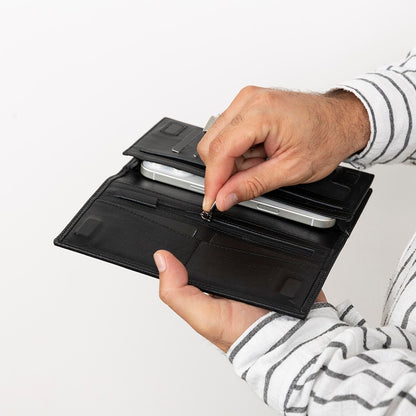 Tenuta Leather Universal Wallet