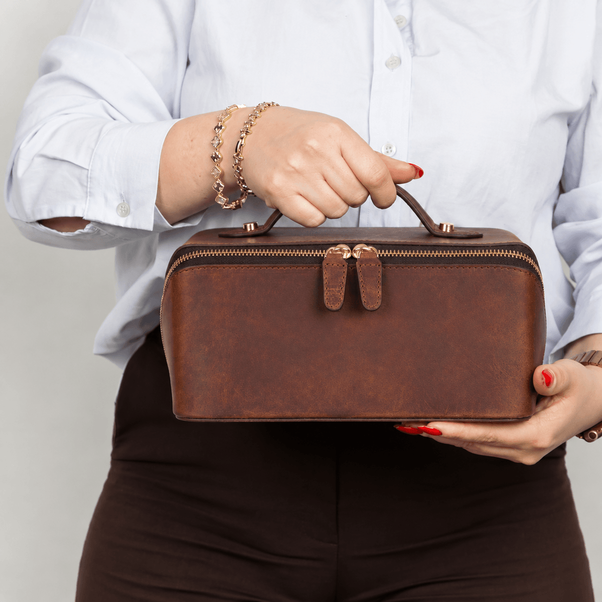 Ella Leather Makeup Bag