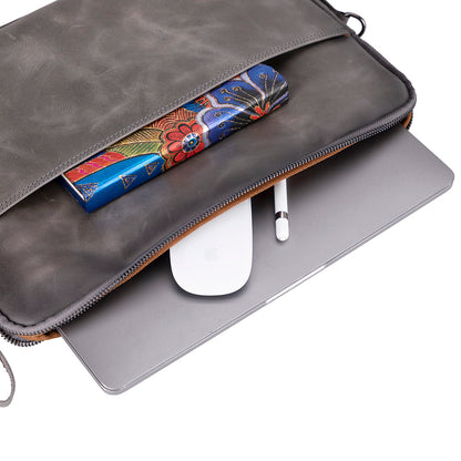 Leeds Slim Leather Laptop / Tablet Sleeve