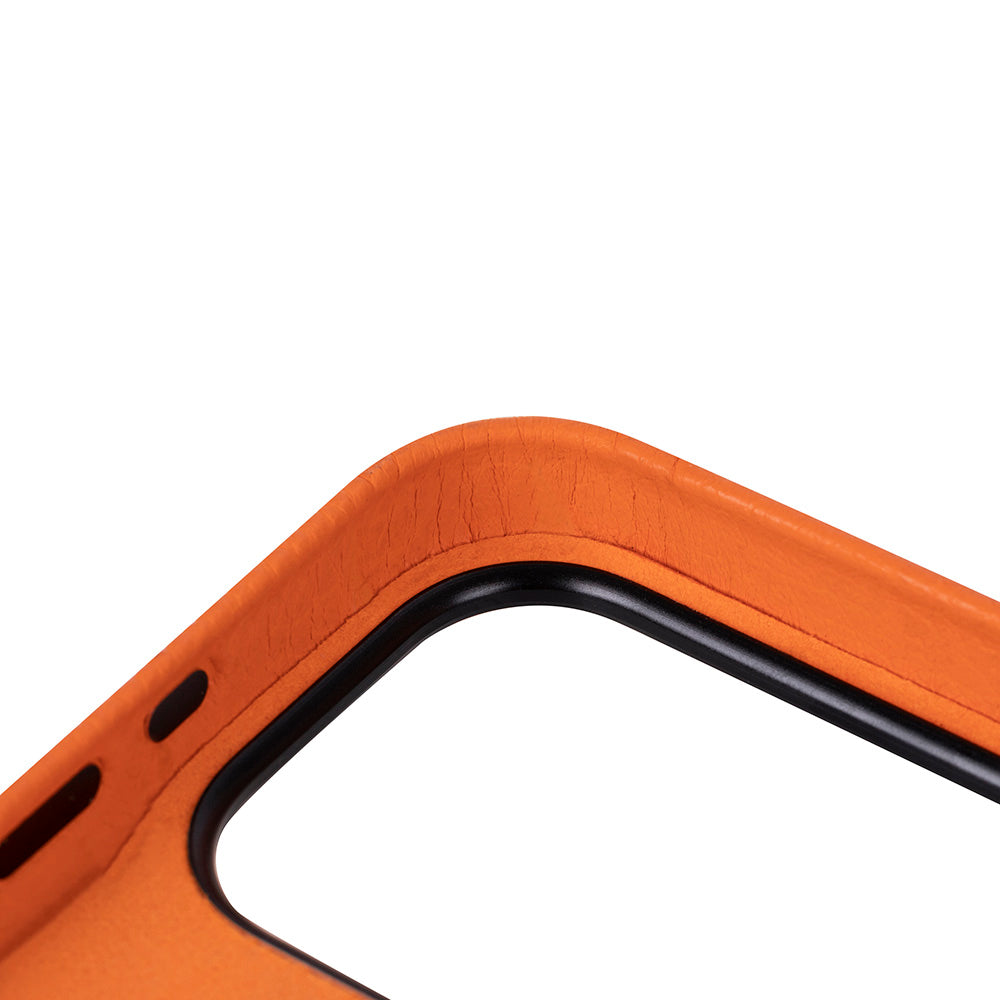 Prestige iPhone 17 Pro Leather Case