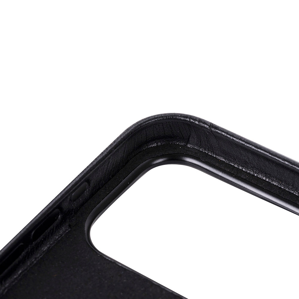 Prestige iPhone 17 Pro Leather Case