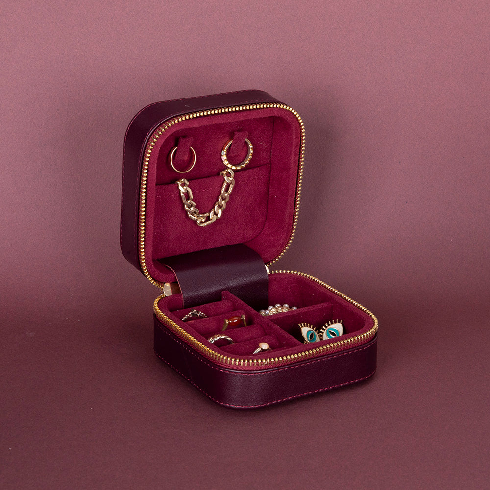 Amanda Leather Jewelry Box, Medium