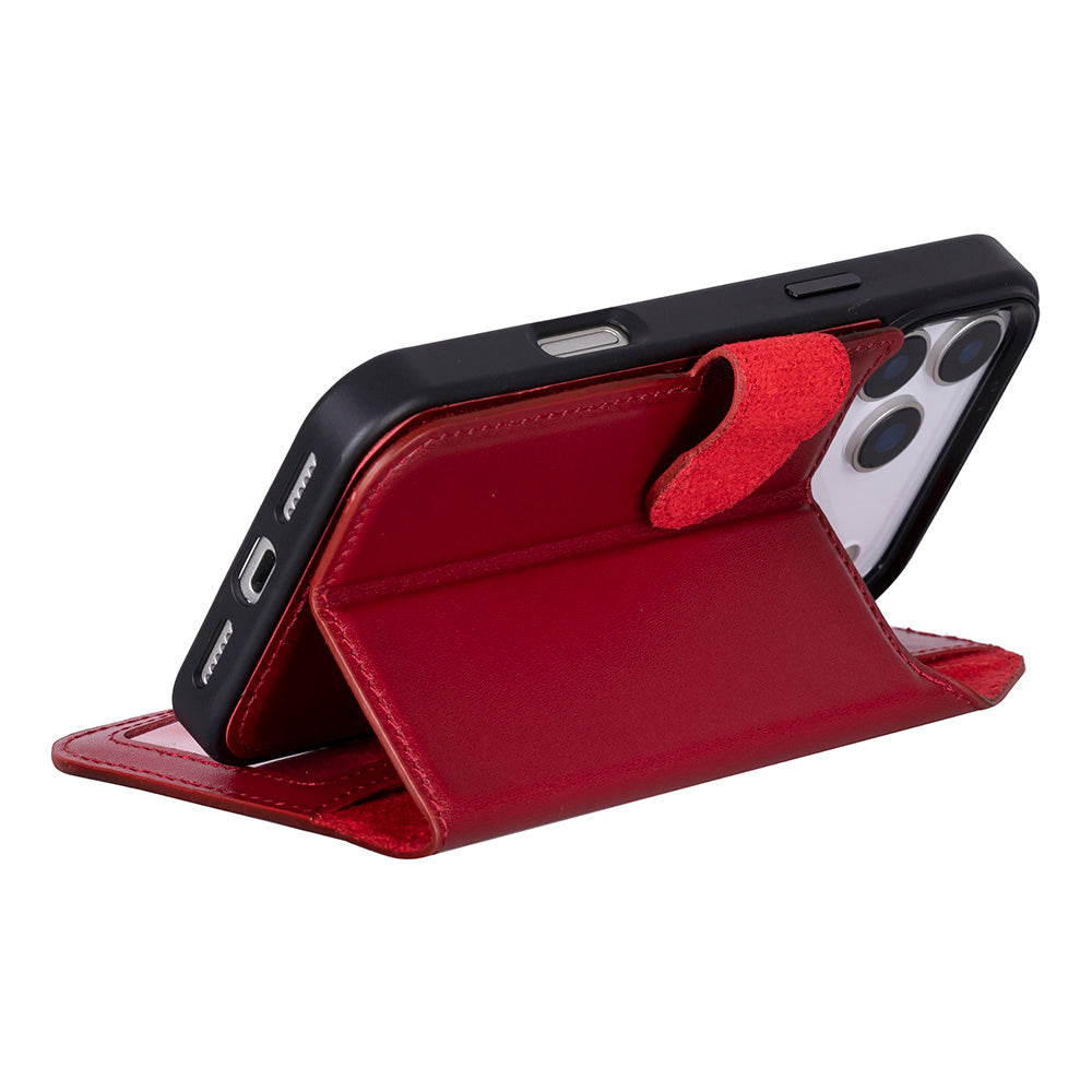 Magic iPhone 17 Pro Max Detachable Leather Wallet Case