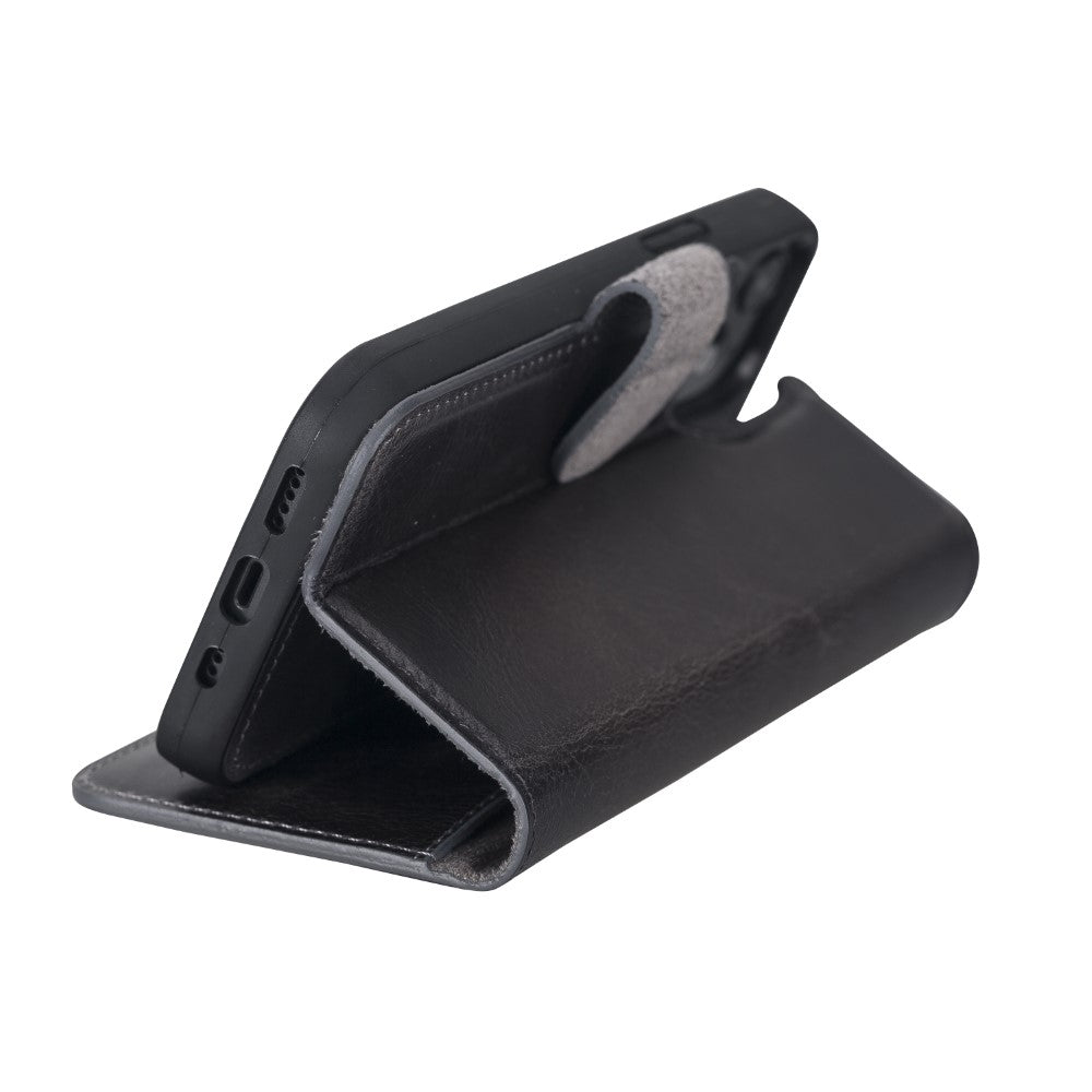 Magic iPhone 12 / 12 Pro Detachable Leather Wallet Case