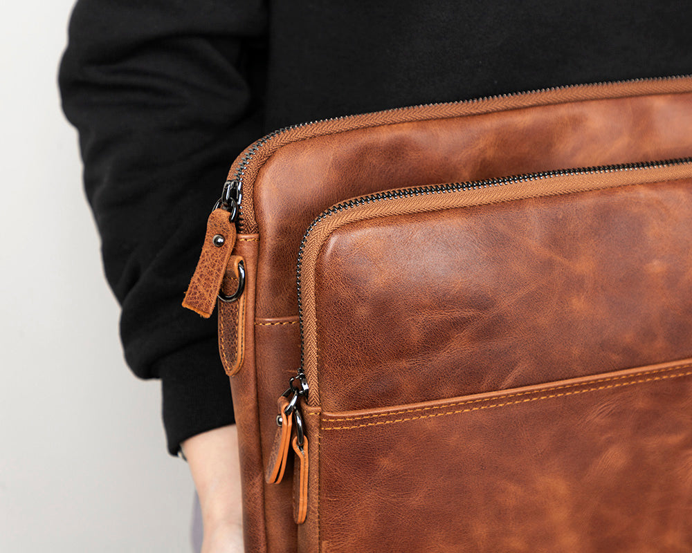Leeds Slim Leather Laptop / Tablet Sleeve