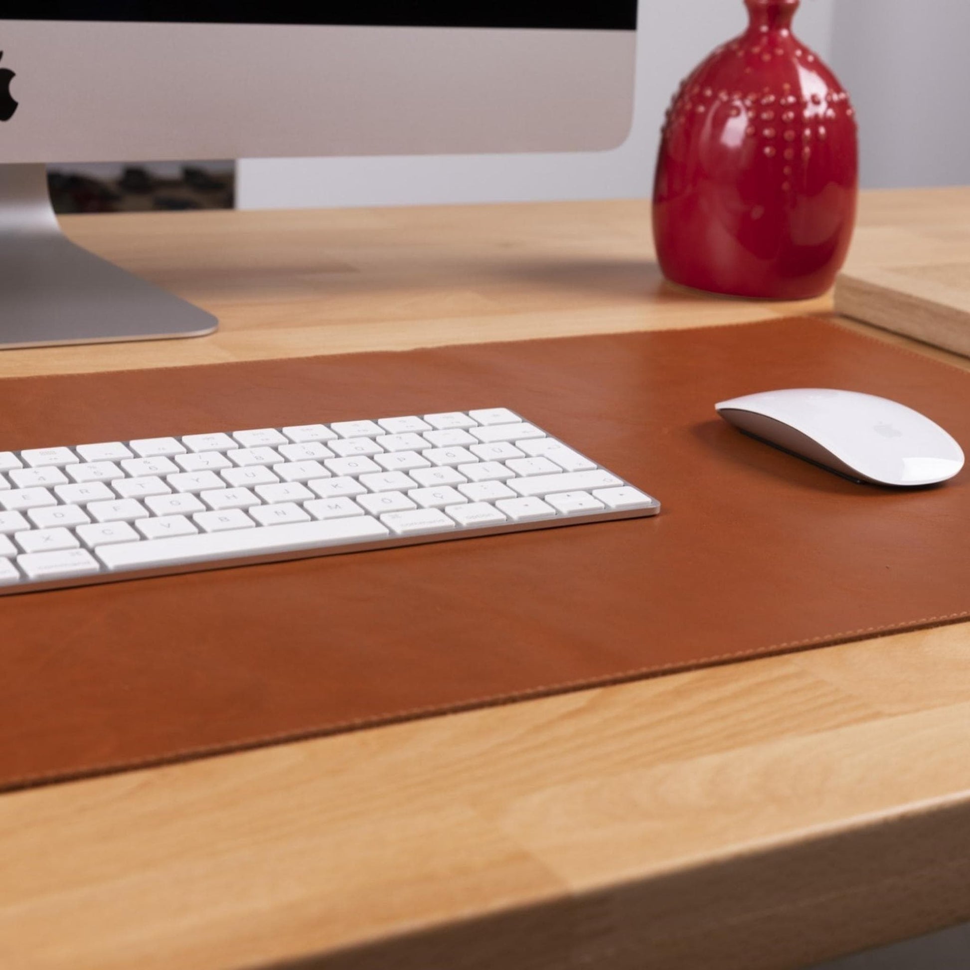 Bouletta Customizable Full Grain Leather Desk Mat