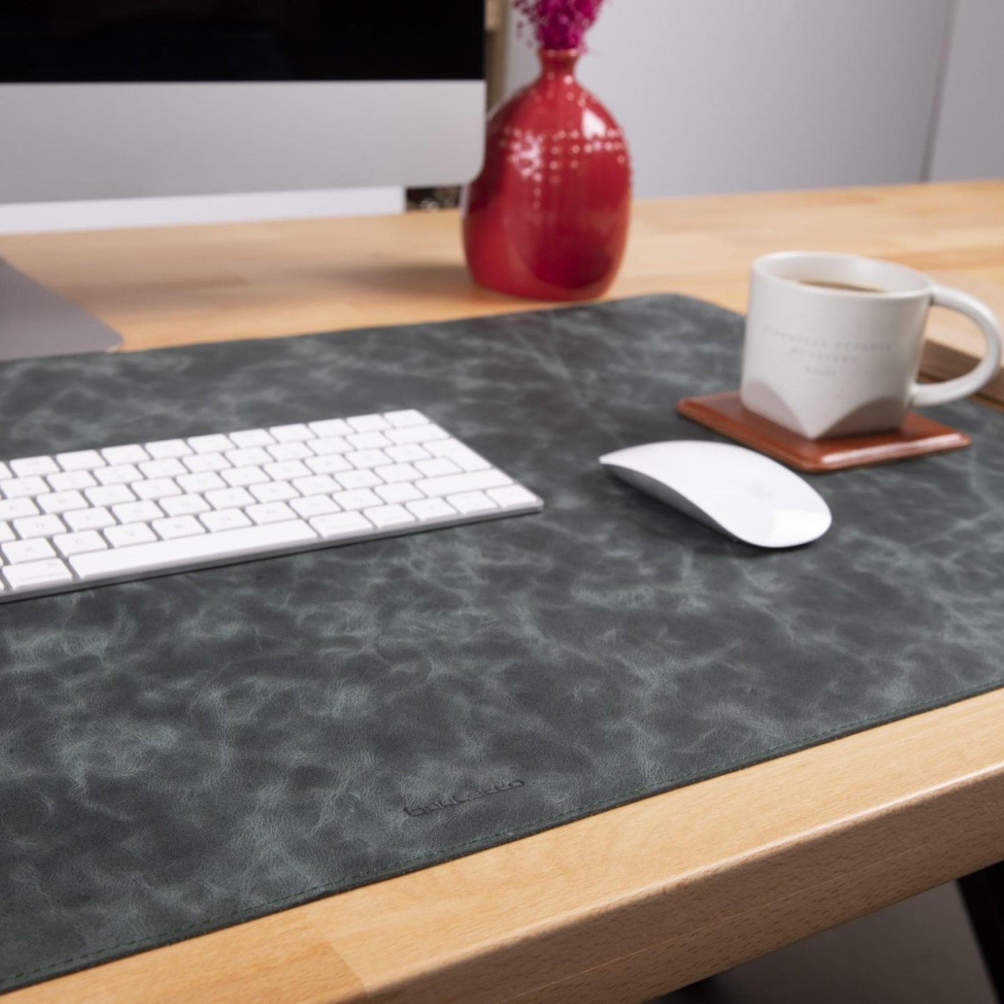 Bouletta Customizable Full Grain Leather Desk Mat